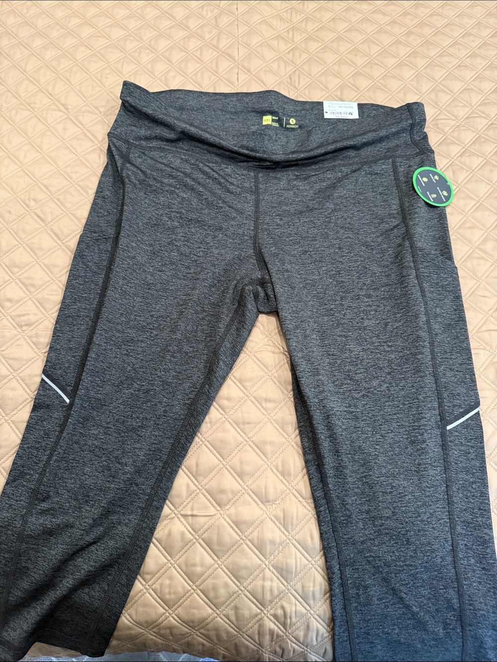 Xersion Charcoal Gray women Capri Leggings